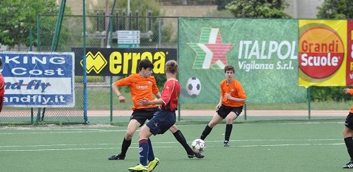 FUTBOLCLUB, COL LADISPOLI ALTRA RIMONTA DA URLO: ORANGE AI QUARTI